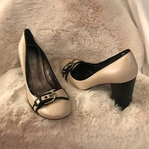 Two tone Nine West Pumps
